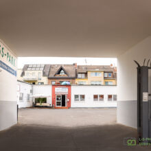 Gebäude-Aufnahme Außen bei Franks Fitnesspark in Düren. Fotograf-Düren-Unternehmensfotografie-Fitnessstudio-KMU-Außenaufnahme