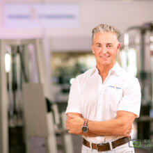 Business-Portrait bei Franks Fitnesspark in Düren. Fotograf-Düren-Mitarbeiterfoto-Unternehmensfotografie-Fitnessstudio-KMU