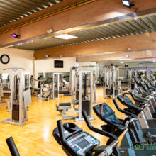 Gebäude-Aufnahme Innen bei Franks Fitnesspark in Düren. Fotograf-Düren-Unternehmensfotografie-Fitnessstudio-KMU-Innenaufnahme