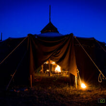 In diesem Zelt ist für die Dauer des Zeltlagers ein Cafe zu Hause. Aussagekräftige Fotos von LS Photographie - Sebastian Lehmann für die Pfadfinder vom BdP LV NRW e.V.
